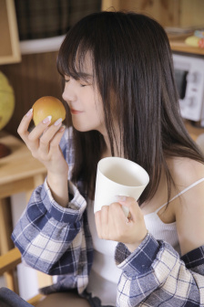 《办公室高潮秘书
